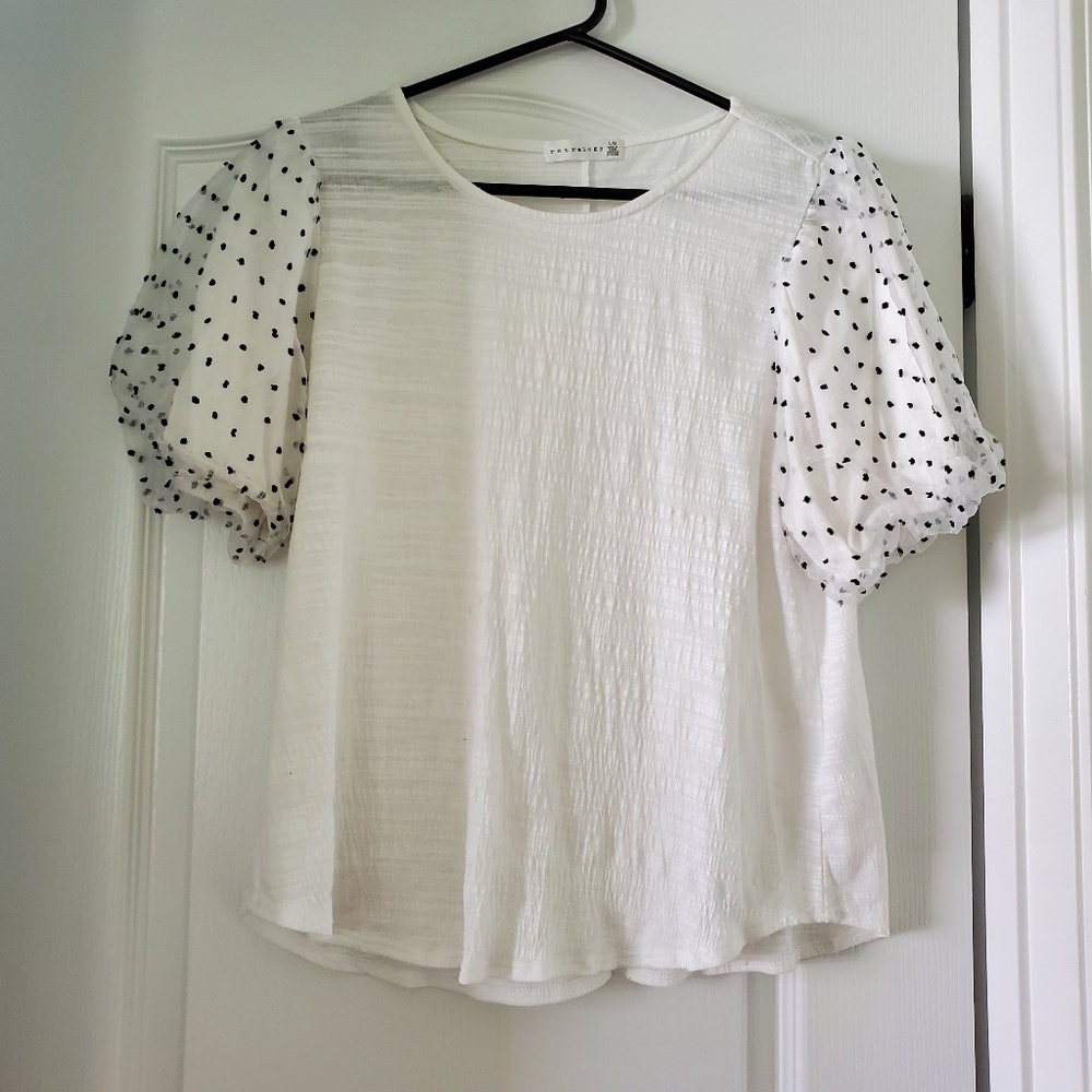 RETROLOGY BLACK WHITE HEART BLOUSE SIZE LARGE
